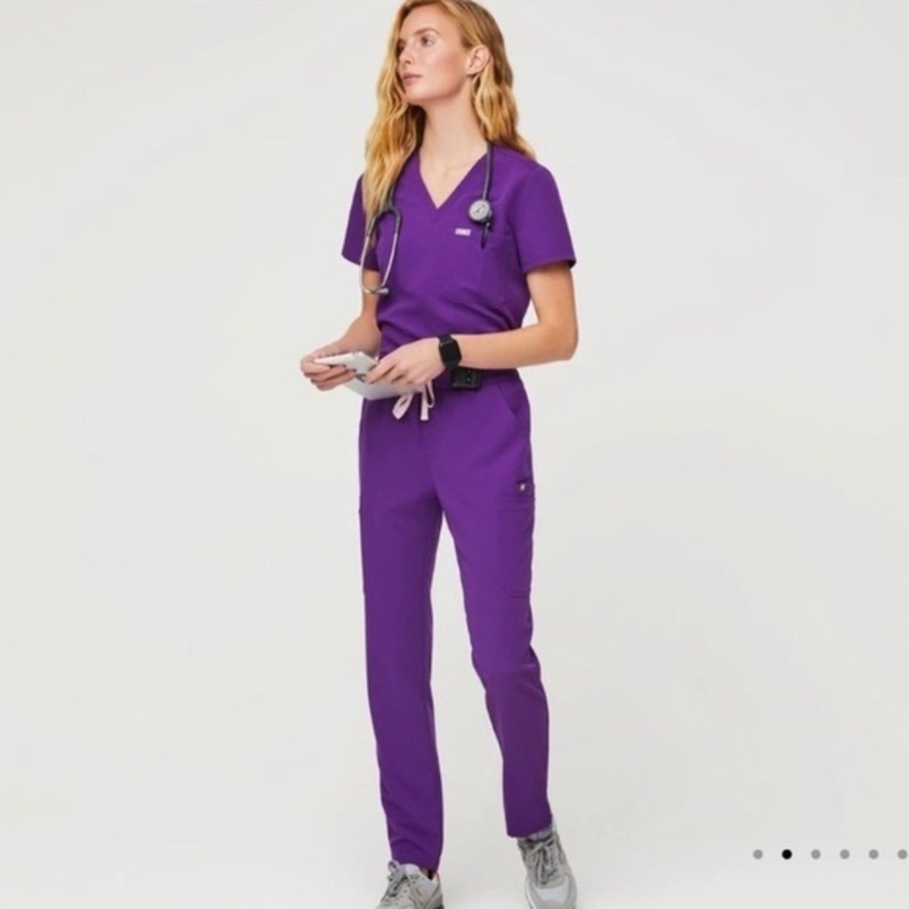 LIMITED EDITION Figs Yola Magic Purple XS Tall Scrub Pants